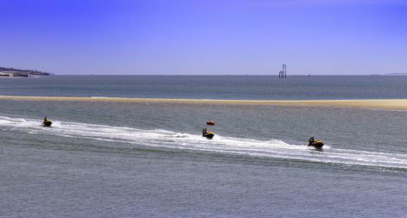 jet ski entre la palmyre et saint-palais-sur-mer