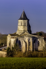 église d'arces côté chevet